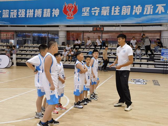 如何结合跑步和篮球训练提高耐力?_1
